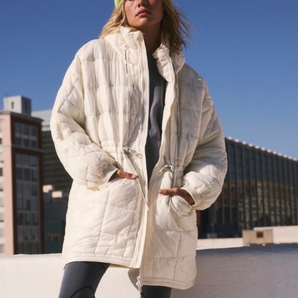 Free People Patricia Packable Poncho Puffer Coat Snow Jacket Ivory XS